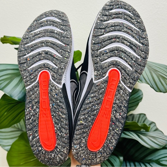 🚂NEW🌋 Nike Air Zoom Arcadia SE GS Black White Bright Crimson - Picture 5 of 7